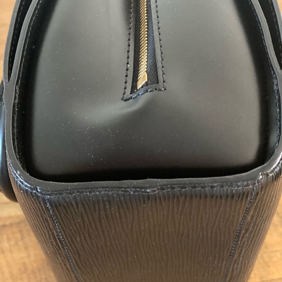 Louis Vuitton Epi Pont Neuf Handle Bag - Picture 7 of 14